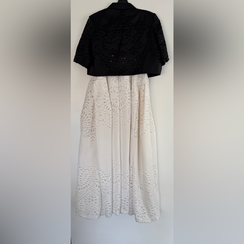 Carolina Herrera Elegant 100% Silk Long Dress With Cropped Jacket Size 10 - Picture 11 of 12